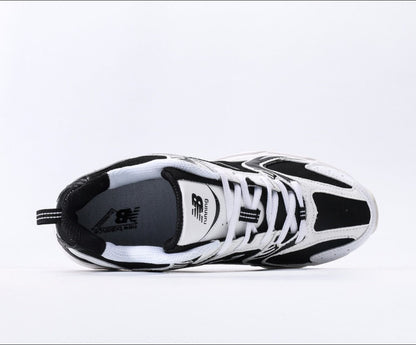 NB 530 White & Black