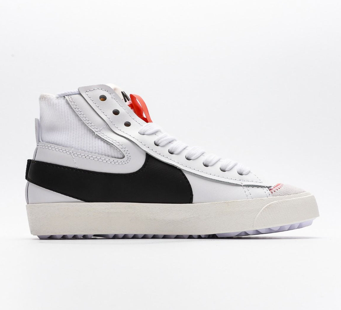 Nikee Blazer Mid 77 Jumbo Sneaker (DOT PERFECT)