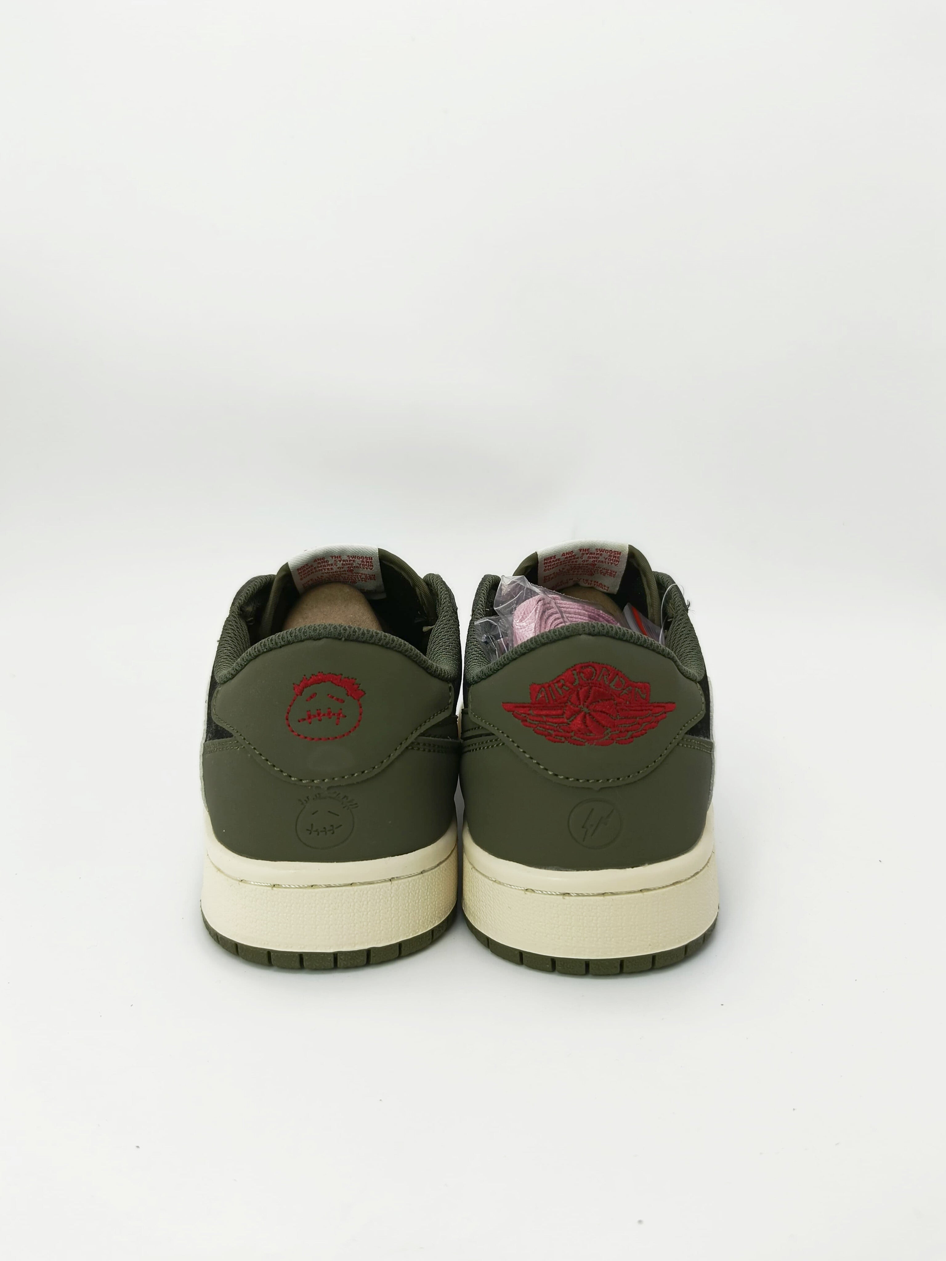 AJ1 low Travis Scott 