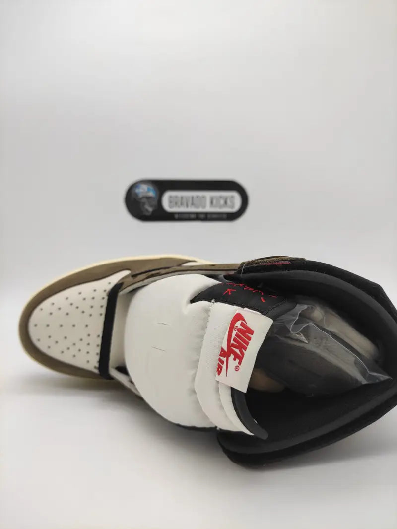 AJ1 High Travis Scott (1:1 DOT PERFECT)