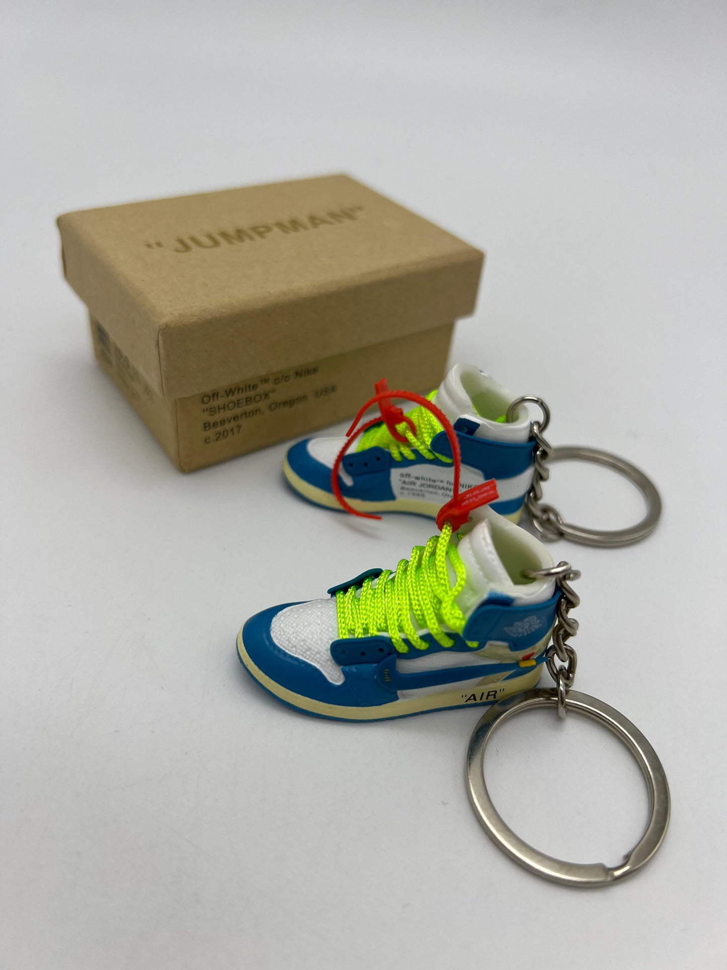 Dummy Sneaker Keychain With Box