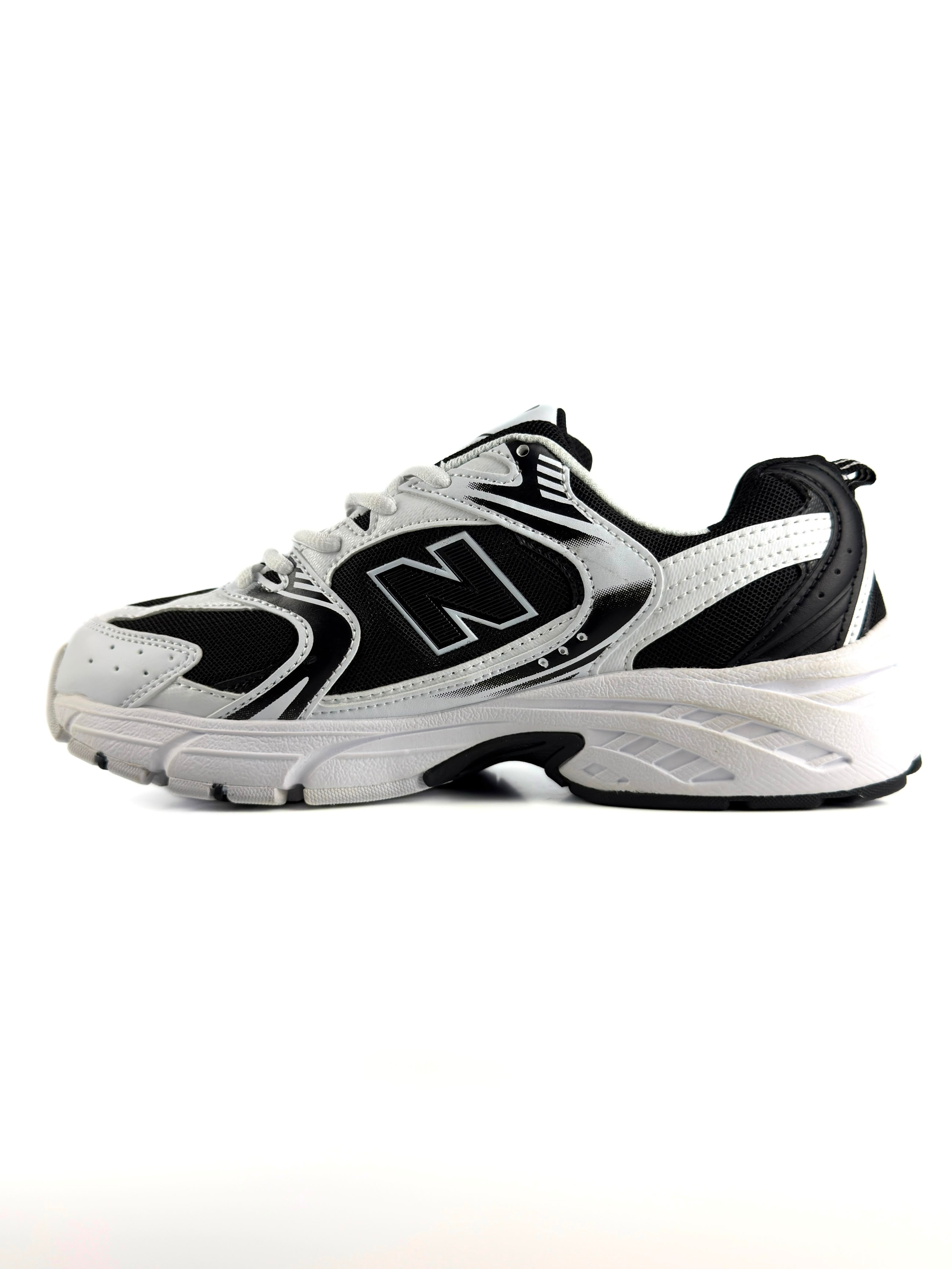 NB 530 White & Black