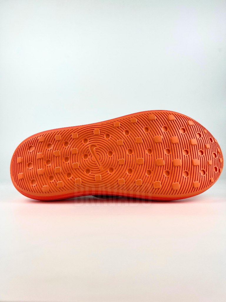 Nikee ReactX Rejuven8 "Safety Orange"