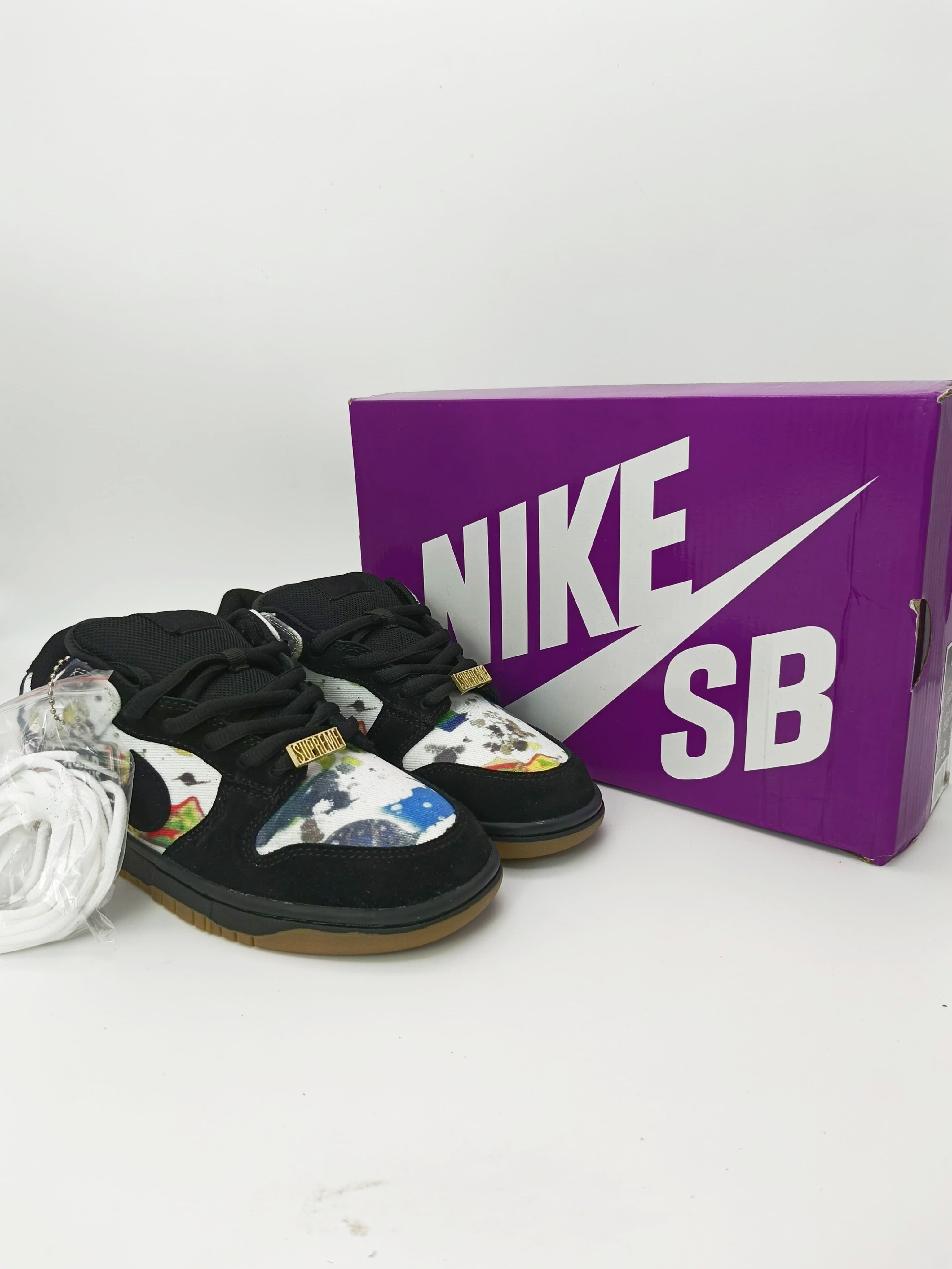 SB DUNK Supremee Rammellzee