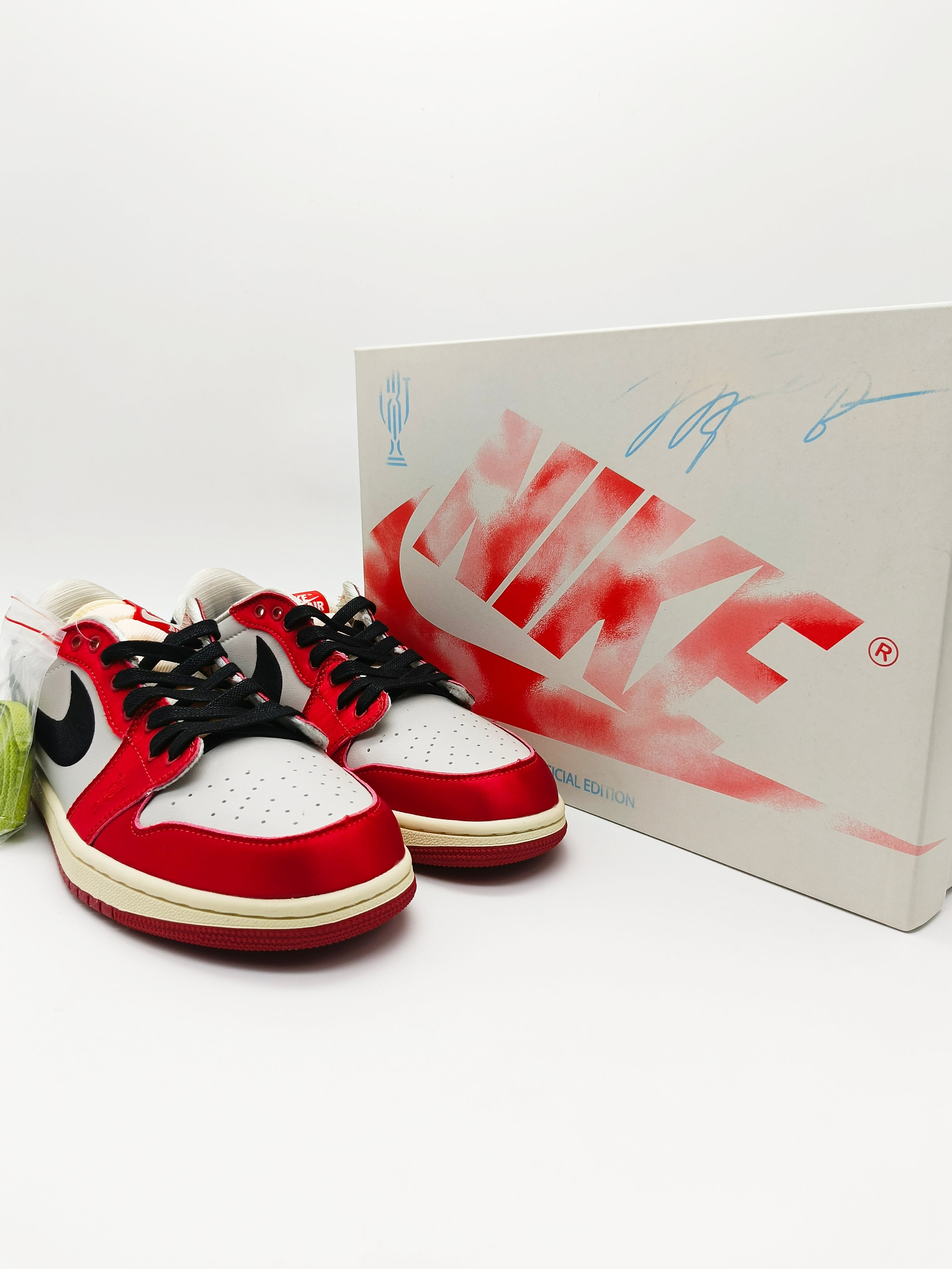 AJ1 Low Trophy Room Rookie Card Away
